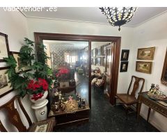Piso en pleno centro de Córdoba incluyendo garaje, Córdoba