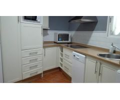Piso exterior junto a Cruz Conde