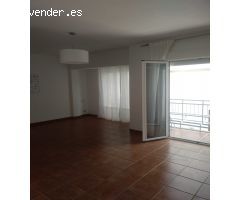 Piso exterior junto a Cruz Conde