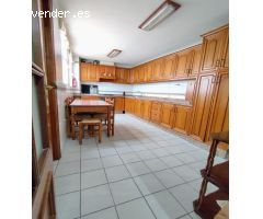 ¡Amplio piso en pleno centro de Córdoba con garaje y trastero!