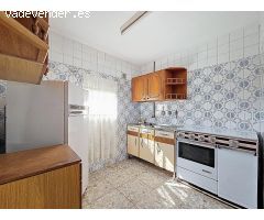 ¡Oportunidad Única en Almodóvar del Río! Casa para reformar con encanto y terreno!!!