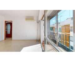MAGINIFICA VIVIENDA SITUADA EN CTRA. TRASIERRA, DE 3 DORMITOIROS, 1 BAÑO, SALÓN CON TERRRAZA.