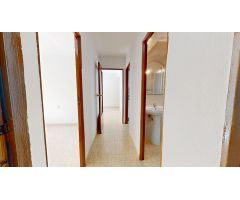 MAGINIFICA VIVIENDA SITUADA EN CTRA. TRASIERRA, DE 3 DORMITOIROS, 1 BAÑO, SALÓN CON TERRRAZA.