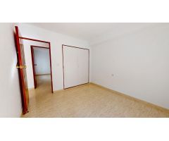 MAGINIFICA VIVIENDA SITUADA EN CTRA. TRASIERRA, DE 3 DORMITOIROS, 1 BAÑO, SALÓN CON TERRRAZA.
