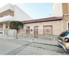 Fantástica casa de pueblo en el centro de Benejúzar, Alicante