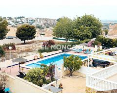 Fantástico semiadosado en la urbanización Benimar junto a Benijófar, Alicante