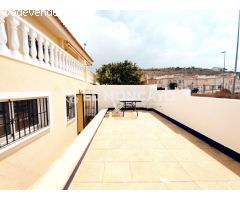 Fantástico semiadosado en la urbanización Benimar junto a Benijófar, Alicante