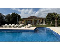Chalet en Alquiler en Campos: Espacio, Confort y Entorno Natural