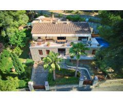 ESPECTACULAR VILLA EN SON VIDA