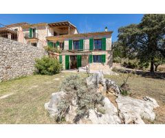 ESPECTACULAR CHALET EN BINISSALEM CON VISTAS PANORAMICAS