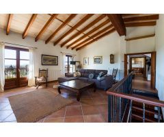ESPECTACULAR CHALET EN BINISSALEM CON VISTAS PANORAMICAS