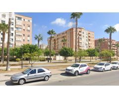 PLAZA DE PARKING EN TEATINOS