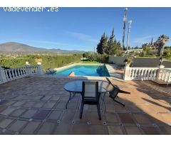 Finca en venta en Estepona | CABANILLAS PROPIEDADES