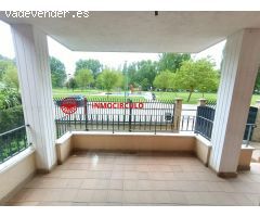 Exclusivo Chalet Adosado Junto al HUBU: Tu Oasis Urbano en Burgos