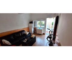 ESTUDIO, CON DORMITORIO, PISCINA Y PARKING COMUNITARIO