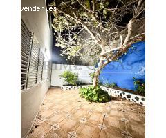 Chalet con jardin en Playa de Arinaga