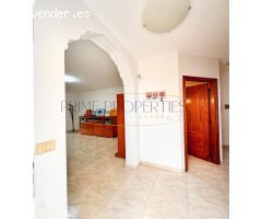 CHALET EN ARGUINEGUIN DE DOS PLANTAS, SÓTANO Y JARDIN