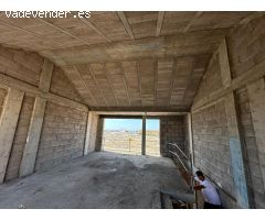 CASA UNIFAMILIAR EN CONSTRUCCIÓN EL TABLERO
