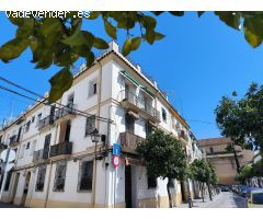 Coqueto y amplia vivienda con bonitas vistas en pleno centro histórico (Santa Marina)