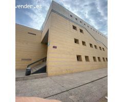 ¡Tu hogar ideal te espera en zona VISTALEGRE!! Amplio piso con todas las comodidades que buscas!!