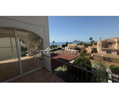 En venta espectacular vivienda pareada en Altea Hills