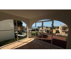 En venta espectacular vivienda pareada en Altea Hills