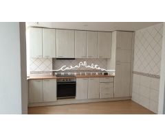Se vende luminoso y acogedor piso en Polop