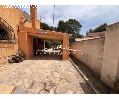 Se alquila APARTAMENTO en PLANTA BAJA, SIN AMUEBLAR, REFORMADO y con PISCINA