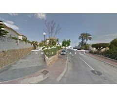 En venta local comercial en en Área Comercial La Nucia