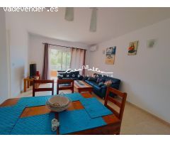 Se alquila LARGA TEMPORADA bonito y luminoso apartamento en una urbanización en la sierra.