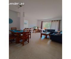 Se alquila LARGA TEMPORADA bonito y luminoso apartamento en una urbanización en la sierra.