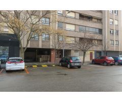 Plaza de garaje en alquiler en Iturrama junto a Edificio Hacienda