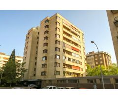 Piso en venta en Iturrama, séptima planta, muy luminoso.