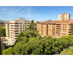 Piso en venta en Iturrama, séptima planta, muy luminoso.