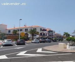 Venta Local comercial en Puerto Santiago con terrazas y adaptable apartamento según nueva normativa