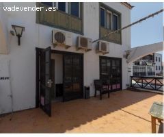 Venta Local comercial en Puerto Santiago con terrazas y adaptable apartamento según nueva normativa