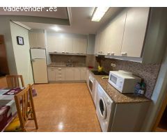 Apartamento de 2 dormitorios y un baño. Totalmente equipado.  Alquiler solo en temporada de Septiemb