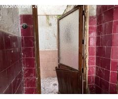 CASABANCO VENDE CASA A REFORMAR  DE  DOS PLANTAS  EN TRUJILLO