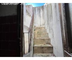 CASABANCO VENDE CASA A REFORMAR  DE  DOS PLANTAS  EN TRUJILLO