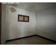 CASABANCO VENDE CASA A REFORMAR  DE  DOS PLANTAS  EN TRUJILLO