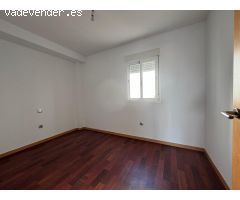 CASABANCO VENDE PISO  DE TRES DORMITORIOS EN  MERIDA