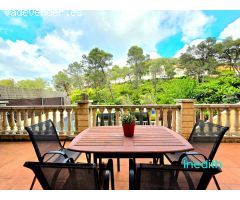 Bonita casa en Canyelles con piscina y vistas a la naturaleza