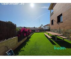 Preciosa casa y parcela con piscina en Segur de Calafell, ÚNICA por sus características