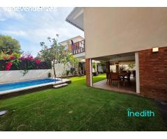 Bonita casa reformada con piscina en pleno Can bou la mejor zona Castelldefels