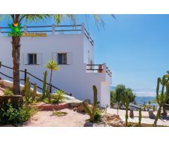 VILLA DE LUJO EN LA COSTA TROPICAL DE GRANADA