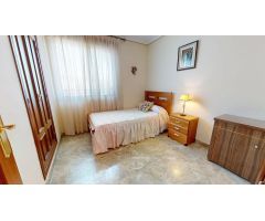 APARTAMENTO, SITUADO EN ZONA ARROYO DEL MORO, 2 DORMITORIOS, 2 BAÑOS, COCHERA, TRASTERO y PISCINA