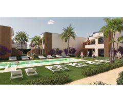 planta baja con jardin o alta con solarium, al lado del golf