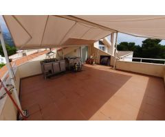 ÁTICO DUPLEX EN PRIMERISIMA LINEA DE MAR, IDEAL