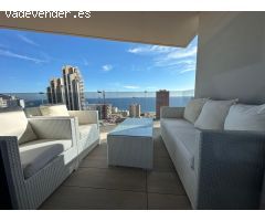 APARTAMENTO CON VISTAS AL MAR CON PARKING Y TRASTERO