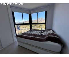 APARTAMENTO CON VISTAS AL MAR CON PARKING Y TRASTERO